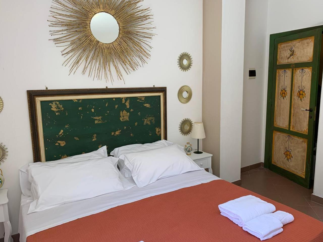 Guest House Le Sibille ตาออร์มินา ภายนอก รูปภาพ