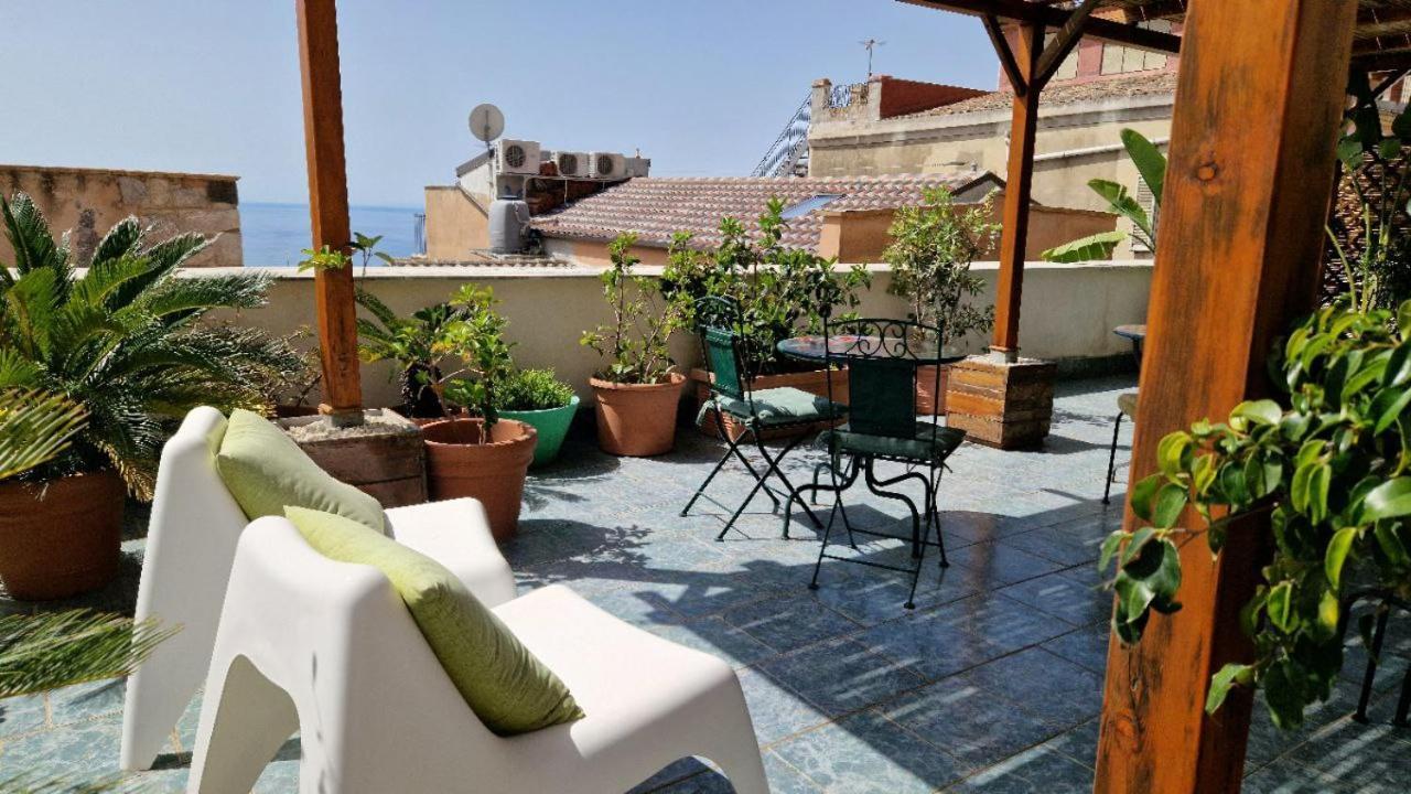 Guest House Le Sibille ตาออร์มินา ภายนอก รูปภาพ